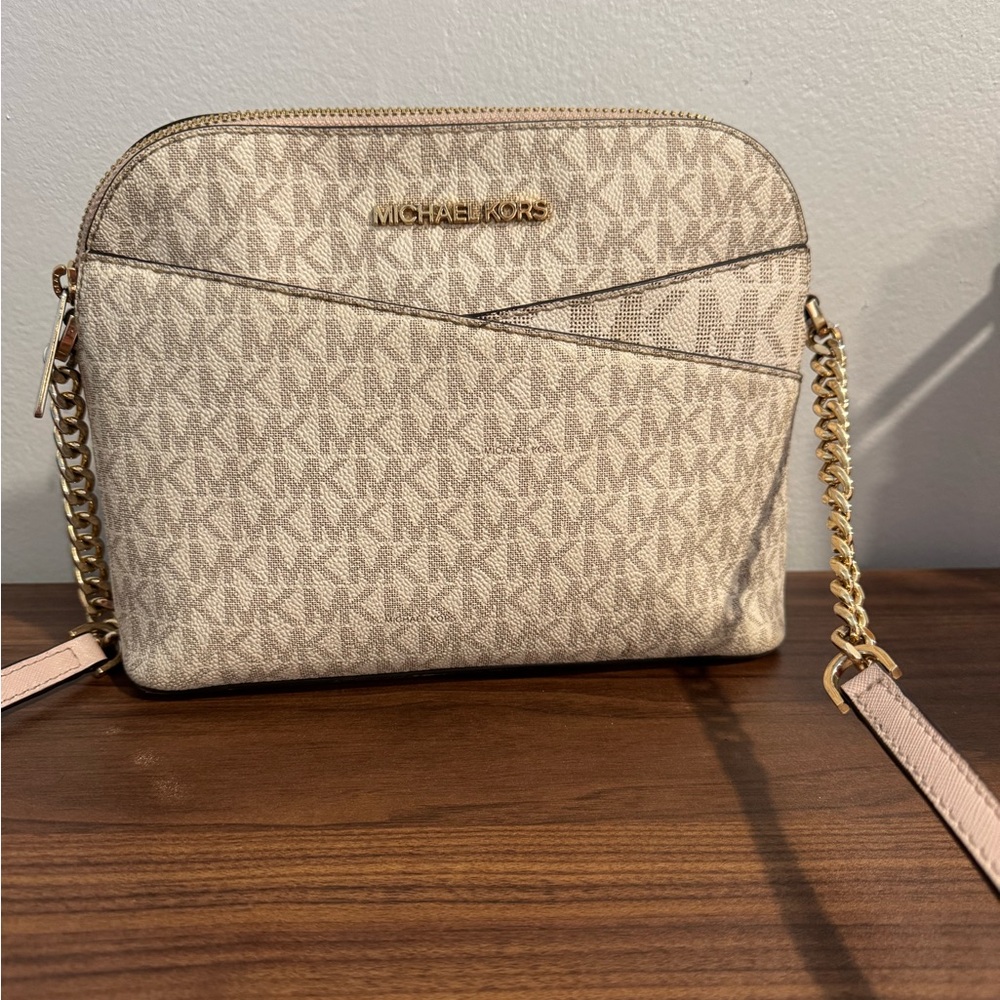 AUTHENTIC Michael Kors Crossbody